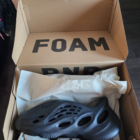 2024 Foam Runner Onyx - Picture 6 of 9